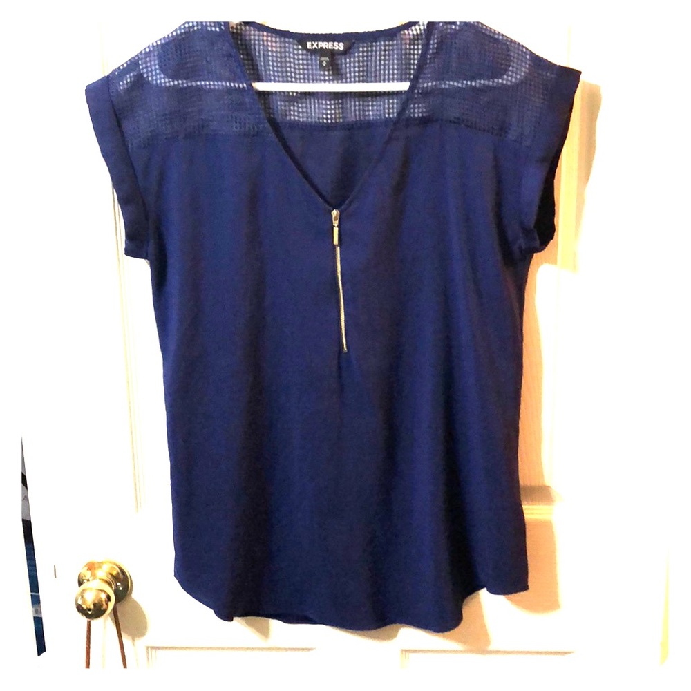 Navy blue top